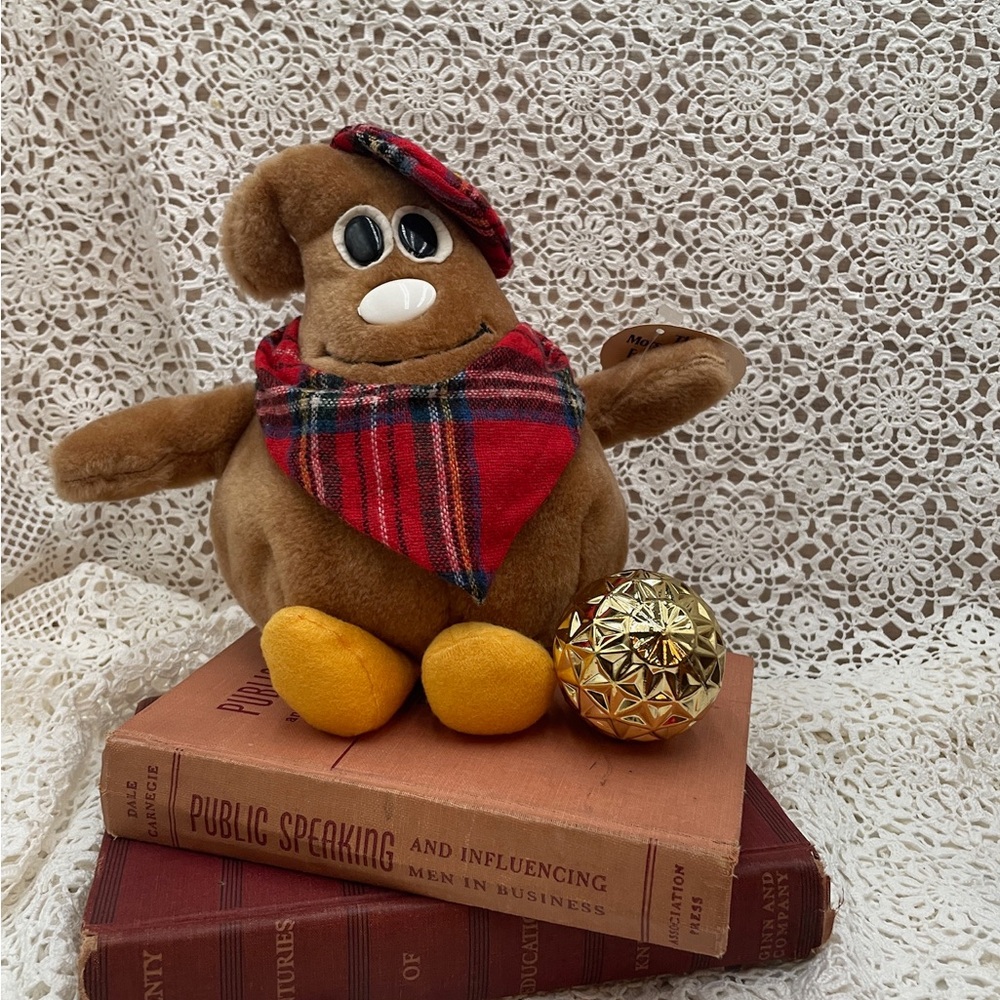 Vintage (1980s) Nestlé Scotchy Plush Toy